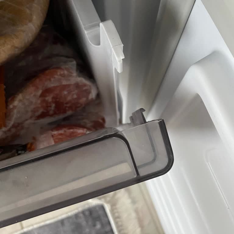 Arçelik Buzdolabının Çekmecesi Kırıldı