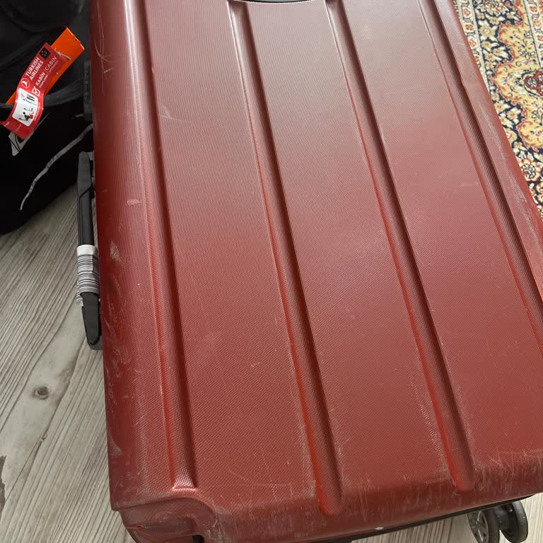 THY Valizimin Tekerleği Kırıldı