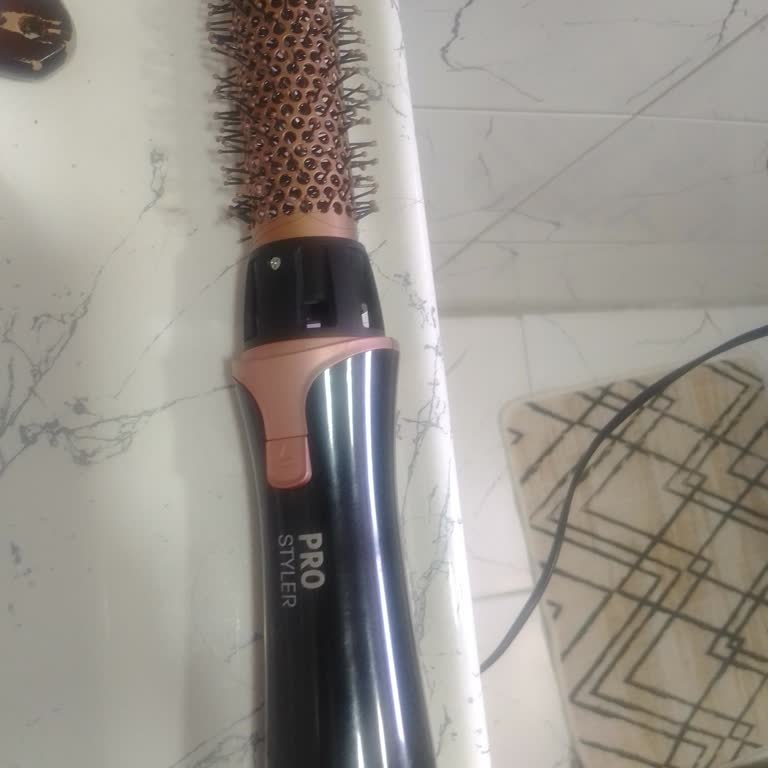 Aprilla Saç Şekillendirici Kapanıp Duruyor!