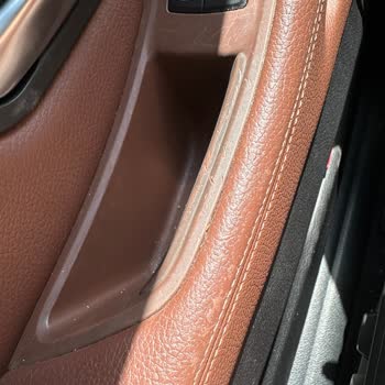 BMW Ön Kapı Kollarında Erime Yapışkanlık