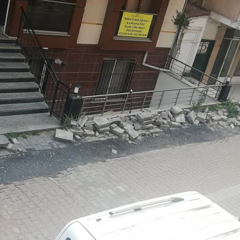 Boğaziçi Elektrik (Bedaş) 2 Aydır Yıktığın Kaldırımları Düzelt Artık!