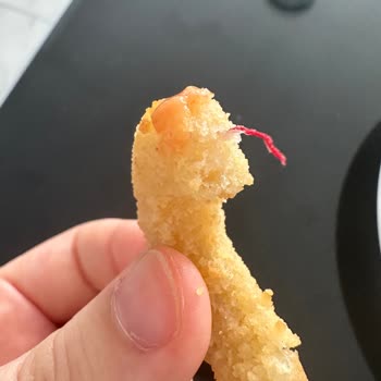 BİM Bonfrit Marka Soğan Halkasından İp Çıktı