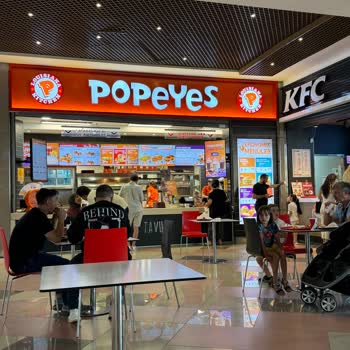 Popeyes Ekonomik Menülerde Tavuk Yok, Patatesler Yanık