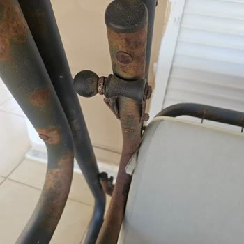 Erinöz Bahçe Mobilyaları Erinöz Salıncak Paslanmaz Fırın Boya Diye Satılan Ürün Pas İçinde