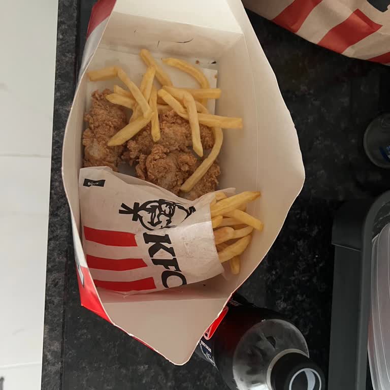 KFC Siparişimi 1 Saatten Uzun Bir Sürede Teslim Etti.