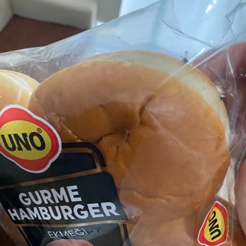 UNO Hamburger Ekmeğinde Sinek