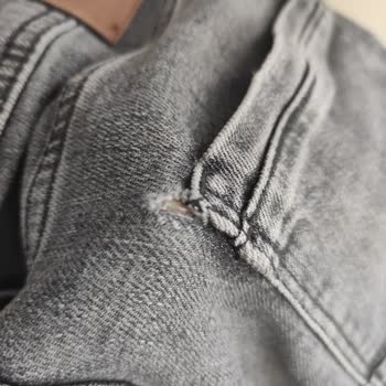 Colin's Erkek Kot Pantolon Arka Cep Üstünden Açıldı