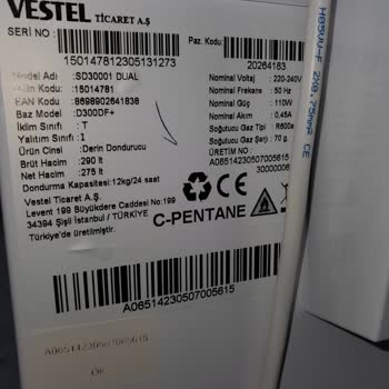 Vestel Dondurucu İçinde Siyah Leke