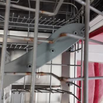 Samsung Bulaşık Makinesi Sepet Paslanması