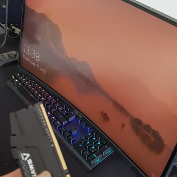 Sinerji Bilgisayardan İlk Ve Son Alışverişimi Yaptım.