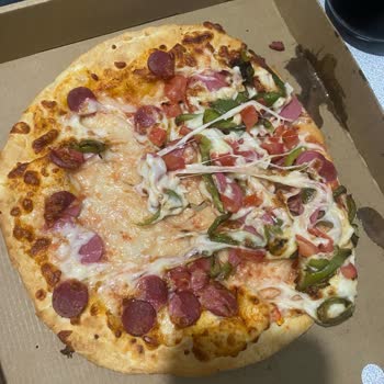 Pizza Hut Kötü Görünen Ve Lezzetsiz Pizza