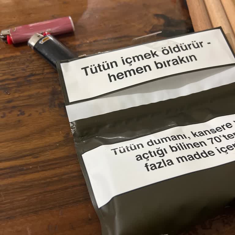 Philip Morris Küçük Kahverengi Böcekler