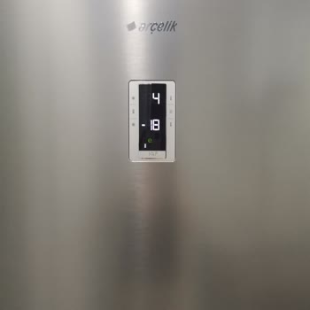 Arçelik Buzdolabı Servisten Kusurlu Şekilde Elimize Ulaştı