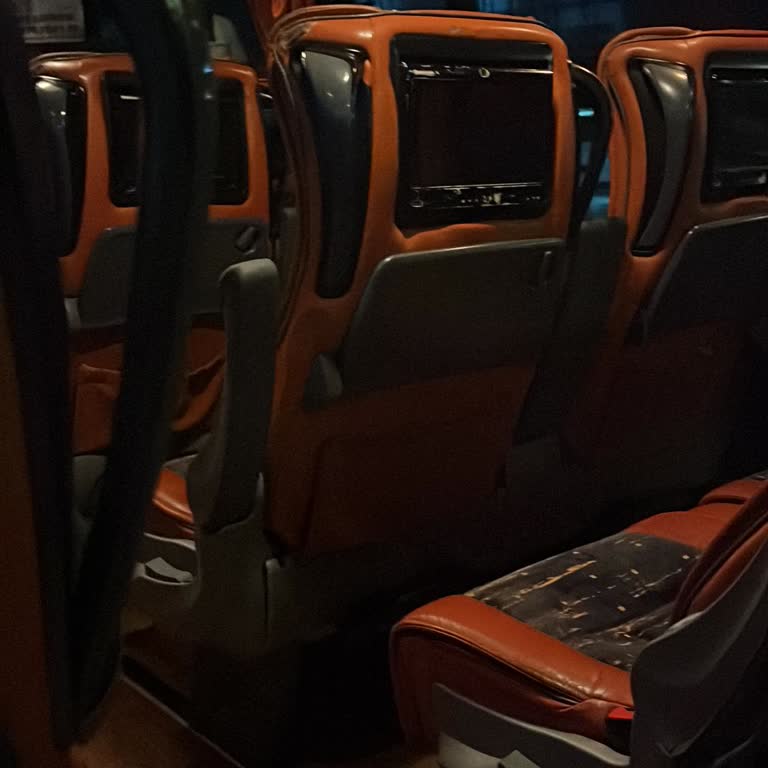 İstanbul Kalesi Seyahat Muavinin Kaba Davranışları Ve Uyuma Skandalı