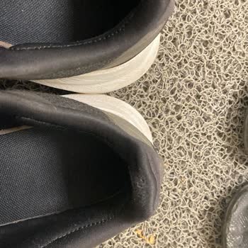 Adidas Ayakkabı İadesi İçin Kod Verilmesi