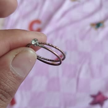 Koton Gümüş Çelik Yüzük Diye Aldığım Yüzüklerin Rengi Takar Takmaz Aktı