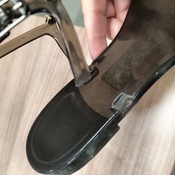 Bambi Ayakkabı 1 Ayda Koptu!