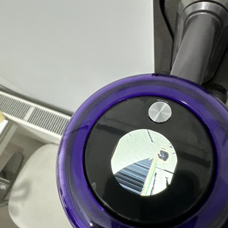 Dyson V15 Ekran Sıkıntısı