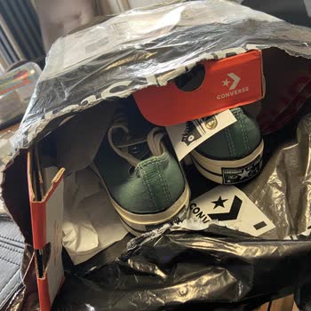 SuperStep Ve Yurtiçi Kargo'dan Hayal Kırıklığı: Hediye Paketi Ve Kutu Sorunu