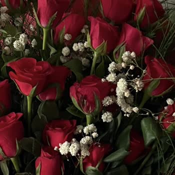 Çiçek Sepeti Soluk Çürük Çiçek Gönderiyor