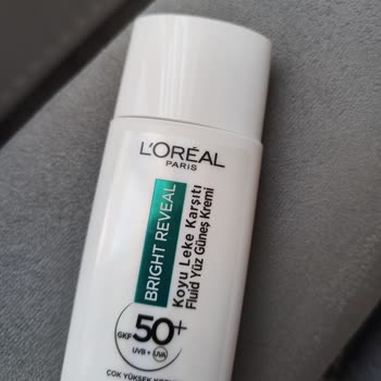 Loreal Paris L'Oreal Bright Reveal Güneş Kremi Cildimi Tahriş Etti