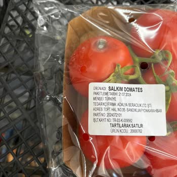 Sakarya/Serdivan'da Bulunan A101 İn Küflü Sebze Satması