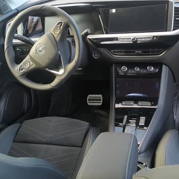 Opel Grandland Olan Ama Olmayan Kliması