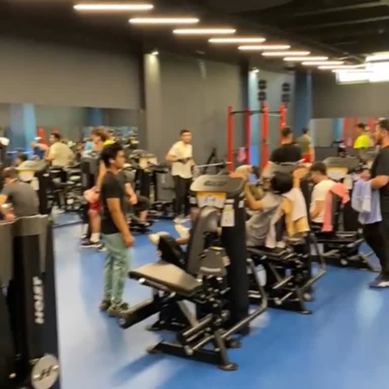 Spor İstanbul İbb Spor Salonları Yabancılarla Dolu