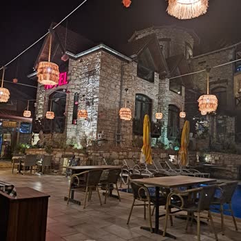 The Stone Castle Boutique Hotel Haşereli Otel!