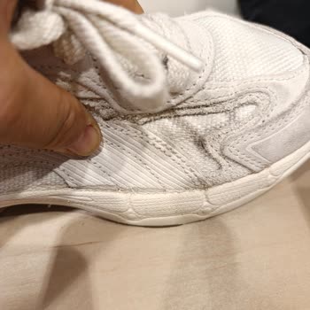 Sneaks Up Puma Ayakkabının 3 Ay İçinde Yanlardan Açılması