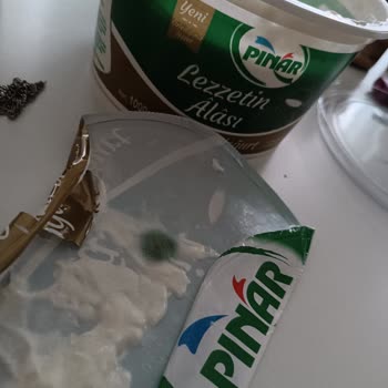 Pınar Et ve Süt Yoğurt Ambalajında Küf Sorunu