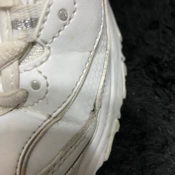 Skechers Ayakkabının Kısa Sürede Hasar Görmesi Ve Mağaza Deneyimi
