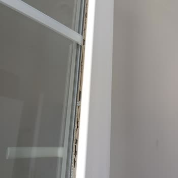 Adopen Pencere Fitilleri Sökülüyor Düşüyor