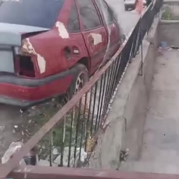 Ankara Emniyet Müdürlüğü Aracın Buradan Alınmasını İstiyoruz Bina Sakinleri Olarak!