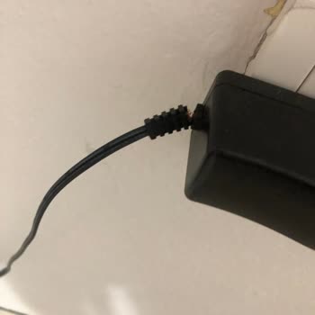 Heifer Şarj Kablosunu Teleri Kopmuş