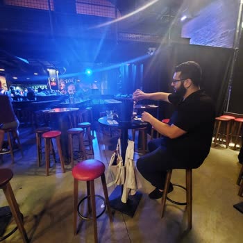 Hayal Kahvesi (Kocaeli) Konser Mekanında Beklenen Dışı Masa Konumu Sorunu