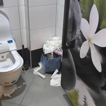 Gözne Otoban Yolu Aydoğdu Opet'te Hijyen Sorunu