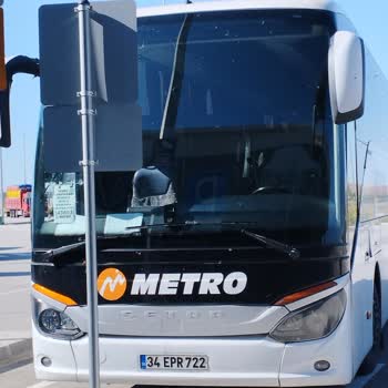 Metro Turizm Otobüste Sigara İçen Şoför
