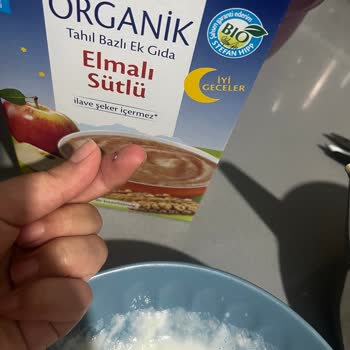 Hipp Marka Bebek Maması İçinden Tel Çıktı!