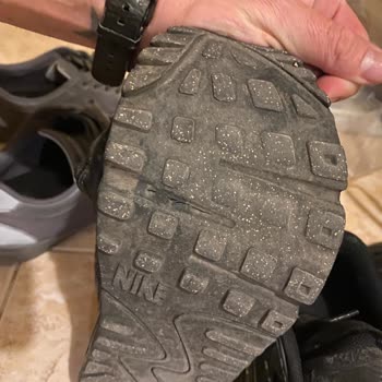 Nike Air Max Ayakkabılarımın Tabanı Çatladı