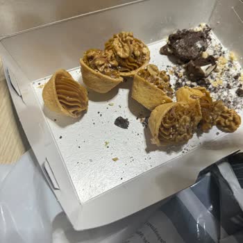 Kara Hisar Pastaneleri Kurtlu Kurabiye