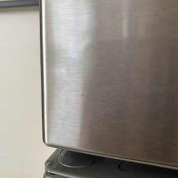 Bosch Buzdolabı Kapağı Paslanıyor