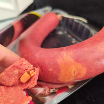 Polonez Sucuk, Sucuktan Başka Her Şey!