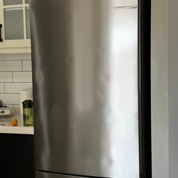 Bosch Buzdolabı Kapak Çöküntü