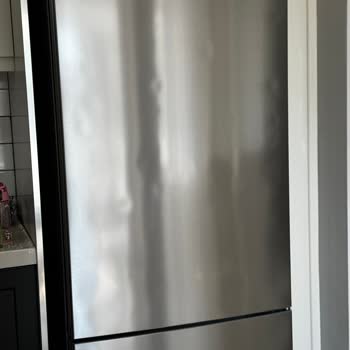 Bosch Buzdolabı Kapak Çöküntü