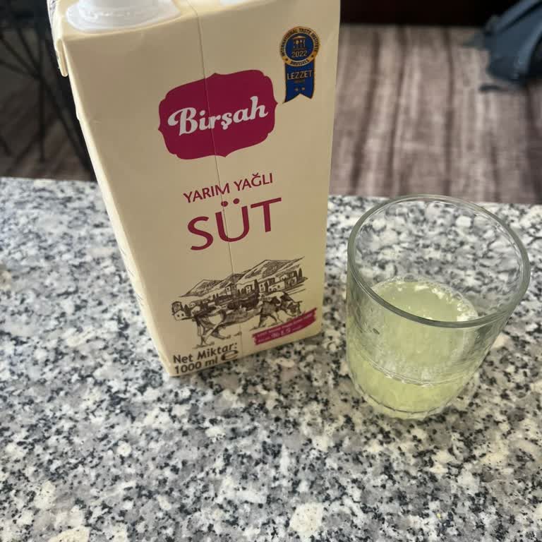 A101 Bozuk Süt Hakkında