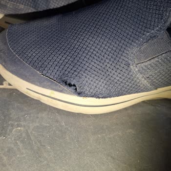Skechers Aldığımız Ayakkabının Kısa Sürede Yıpranması Üzerine Şikayet