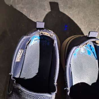 Skechers Aldığımız Ayakkabının Kısa Sürede Yıpranması Üzerine Şikayet