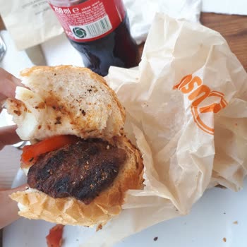 Köfteci Yusuf Nevşehir'de Köfte Ekmek