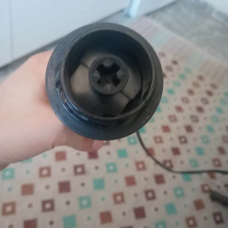 Arnica Blender Setinden Duman Ve Koku Çıktı Aşırı Isınıyor